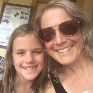 Meet your Posher, Elise